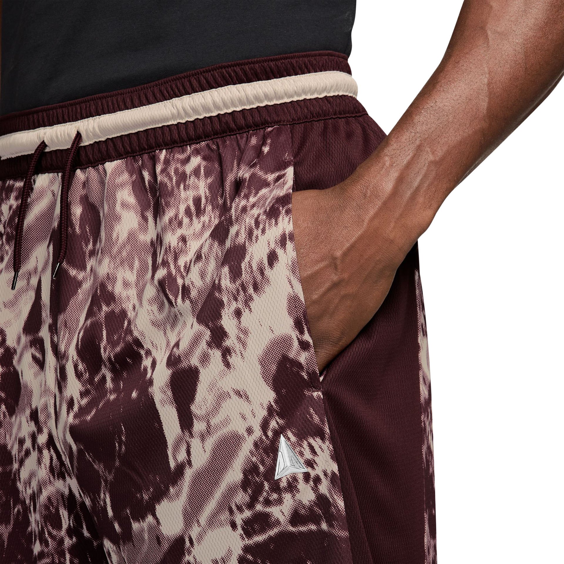 Ja Classic AOP Short "Burgundy Crush"