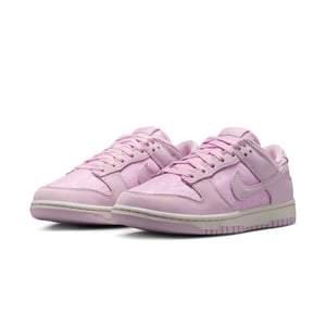 WMNS Dunk Low "Regal Pink"