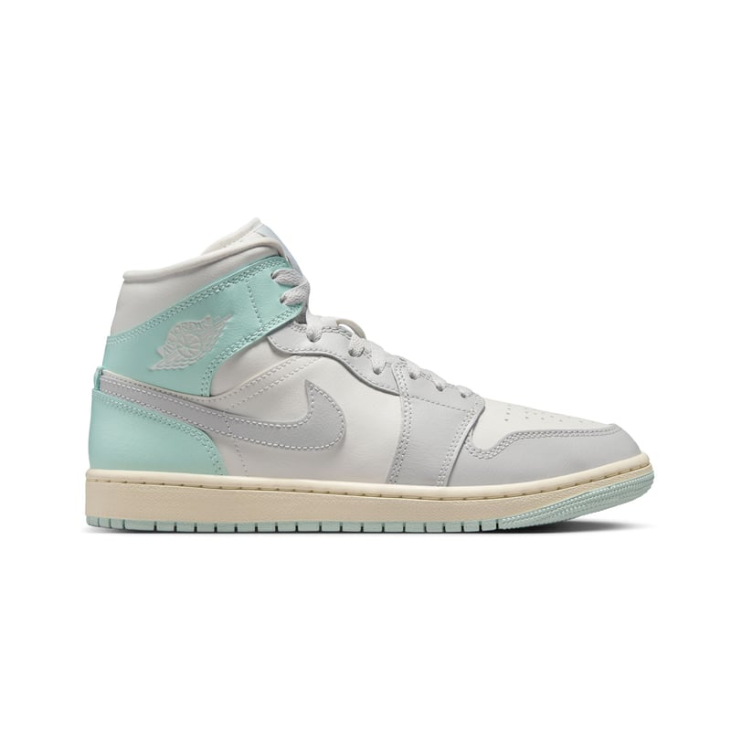 WMNS Air Jordan 1 Mid "Igloo"