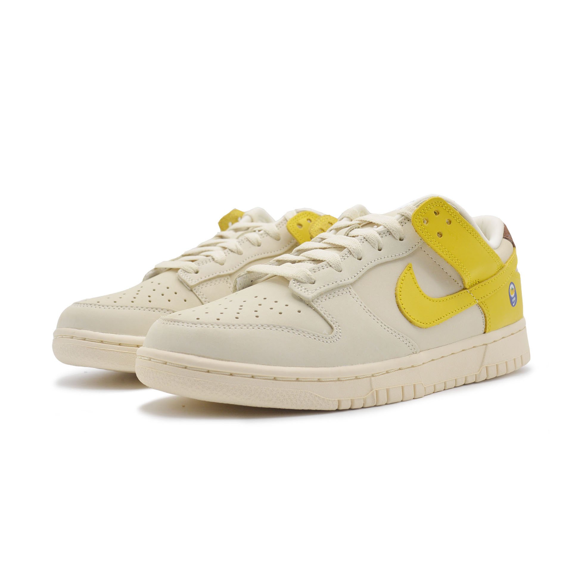 WMNS Dunk Low LX "Banana"