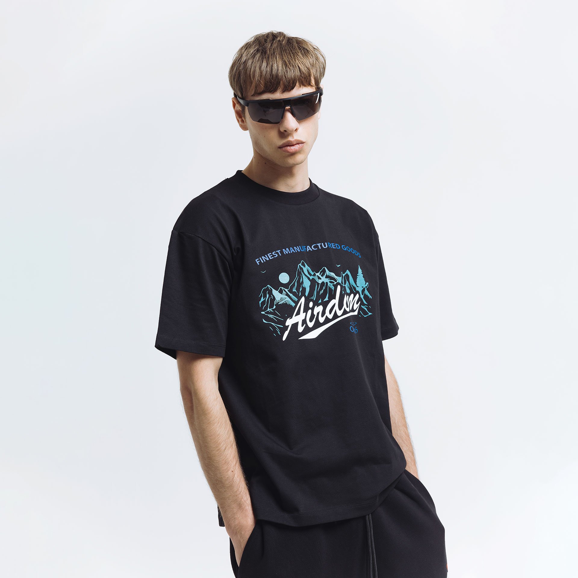 Airdom Mountains Owners Tee "Black"