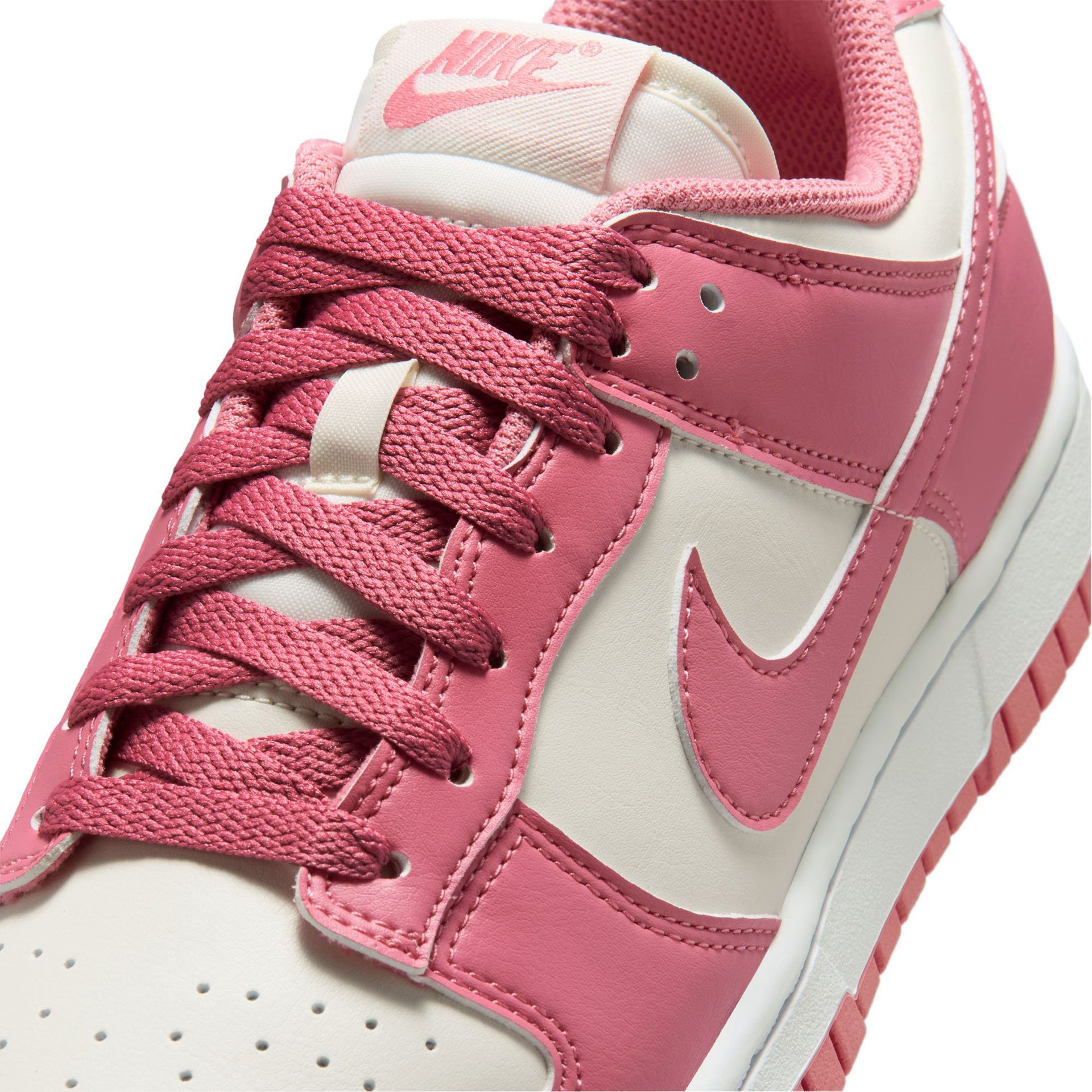 WMNS Dunk Low "Peony"