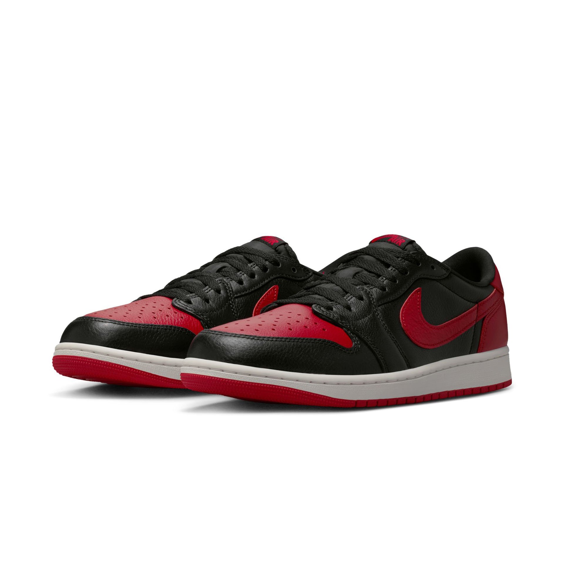 Air Jordan 1 Retro Low OG "Banned"