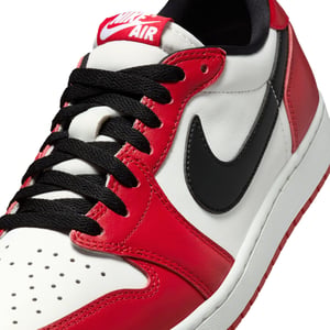 Air Jordan 1 Low OG "Chicago"