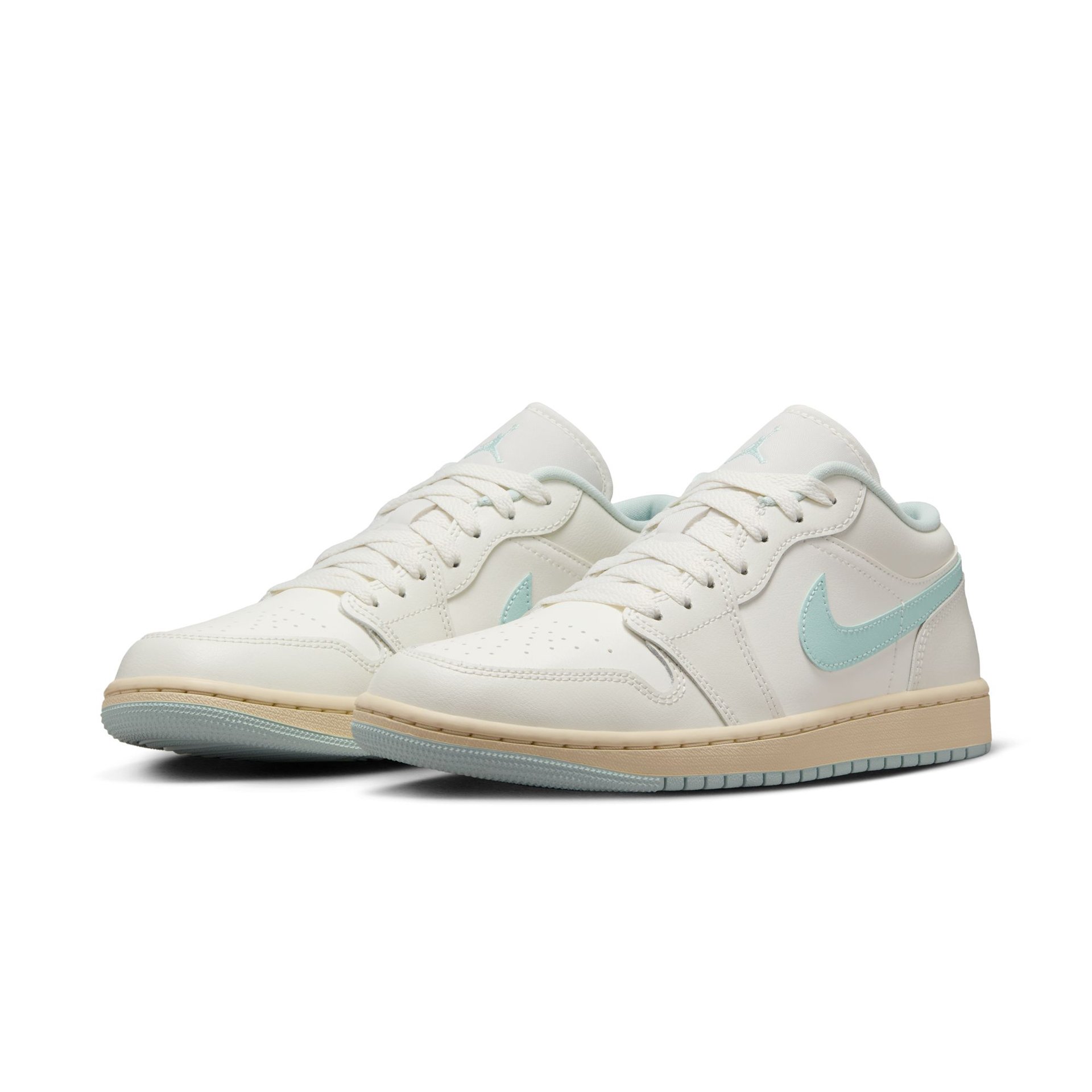 WMNS Air Jordan 1 Low "Igloo"