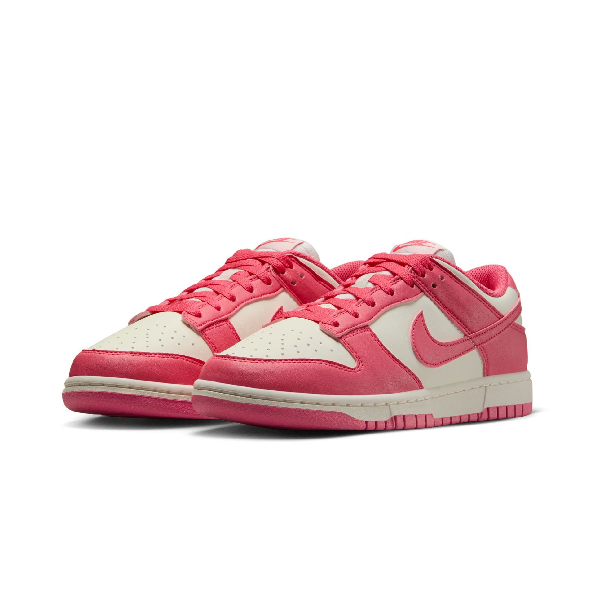 WMNS Dunk Low "Aster Pink"