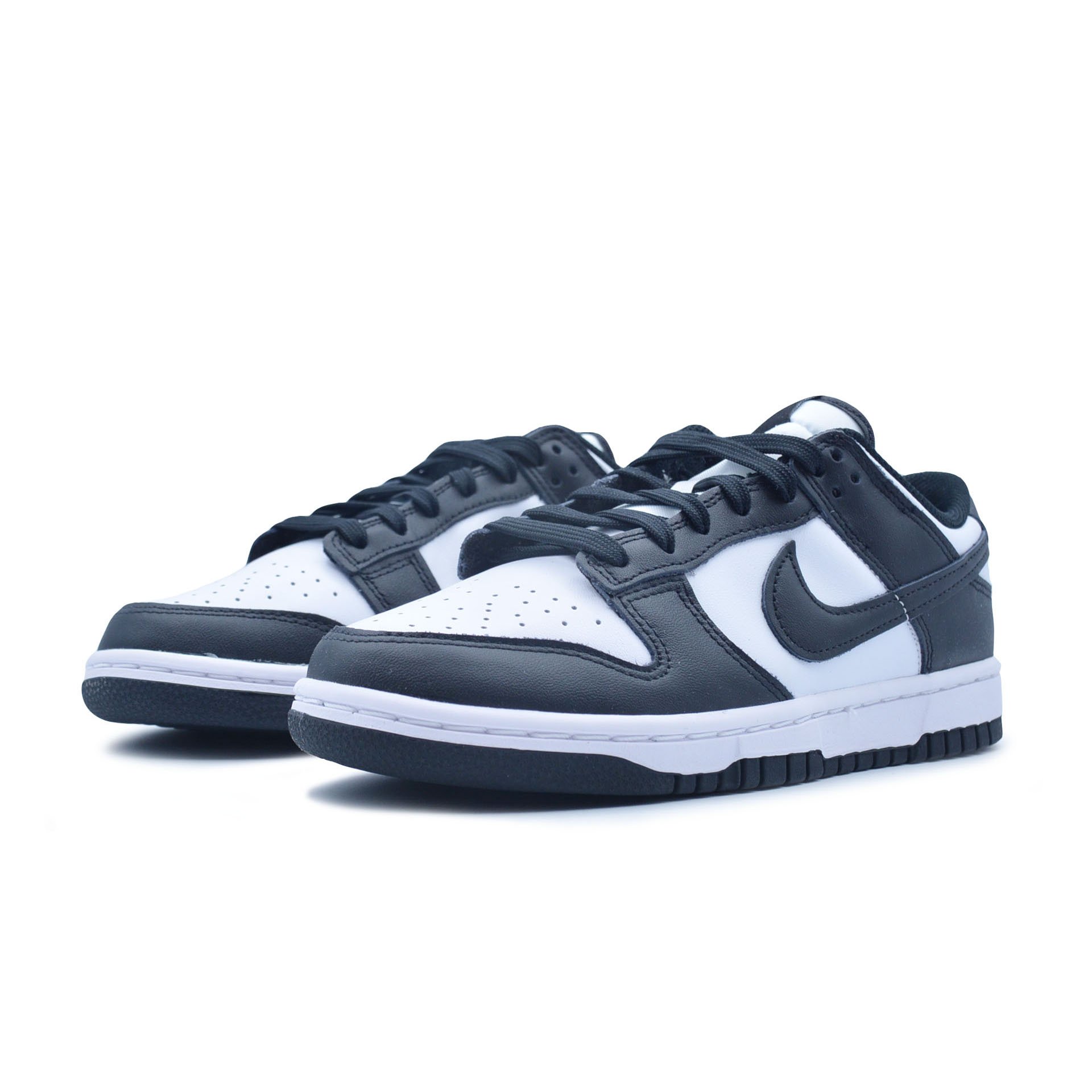 WMNS Dunk Low "Panda"