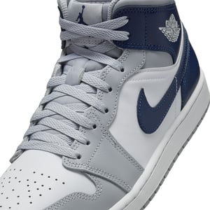 Air Jordan 1 Mid "Midnight Navy"