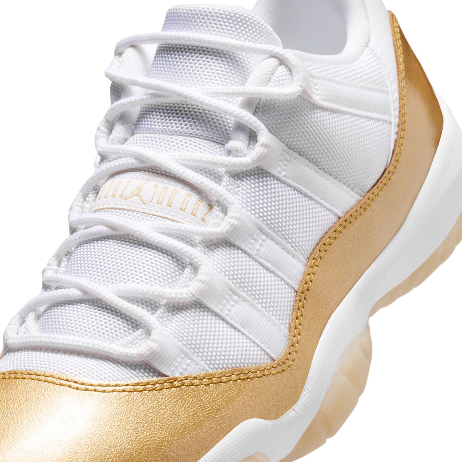 WMNS Air Jordan 11 Low "Mother's Day"