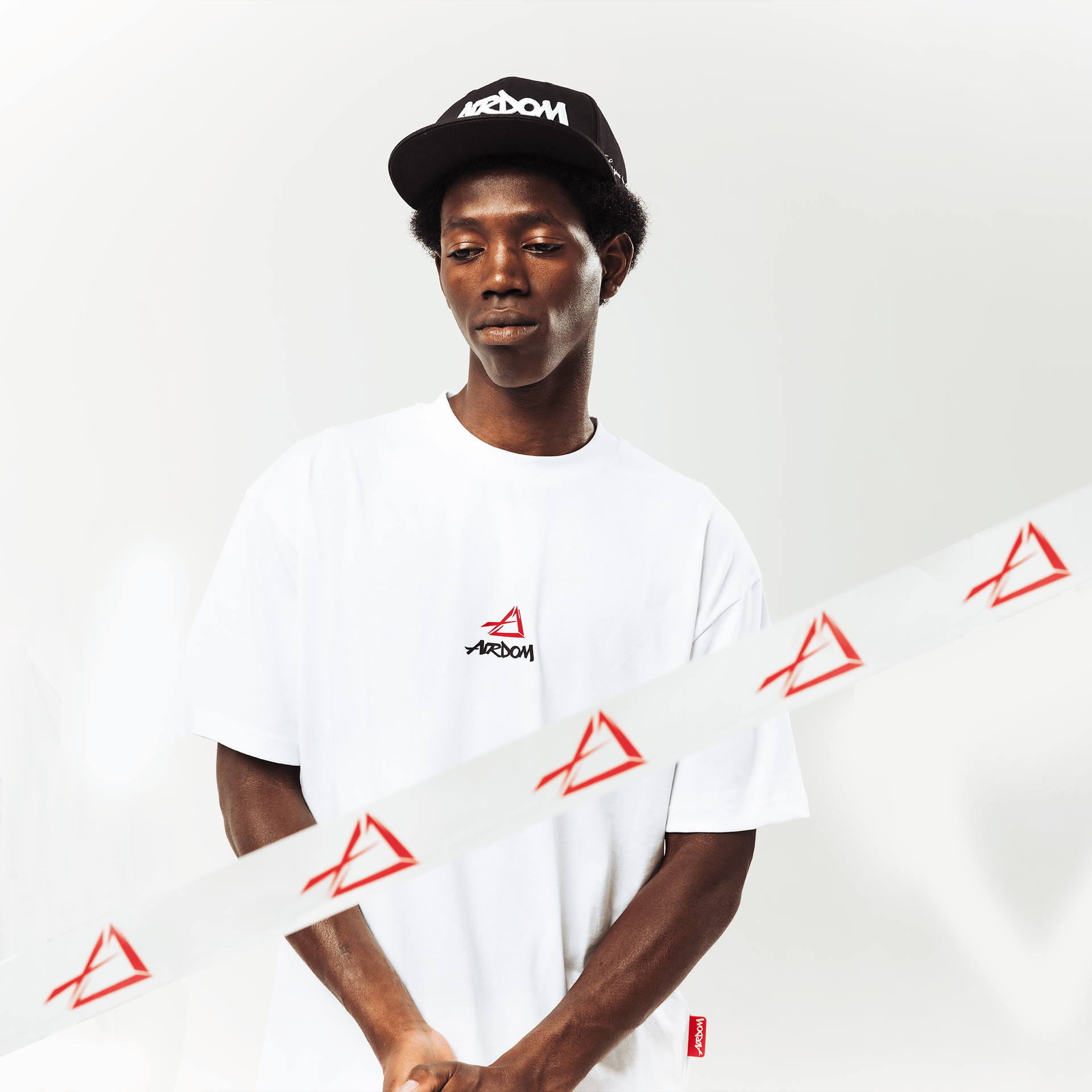 Logo Script Snapback "Black"