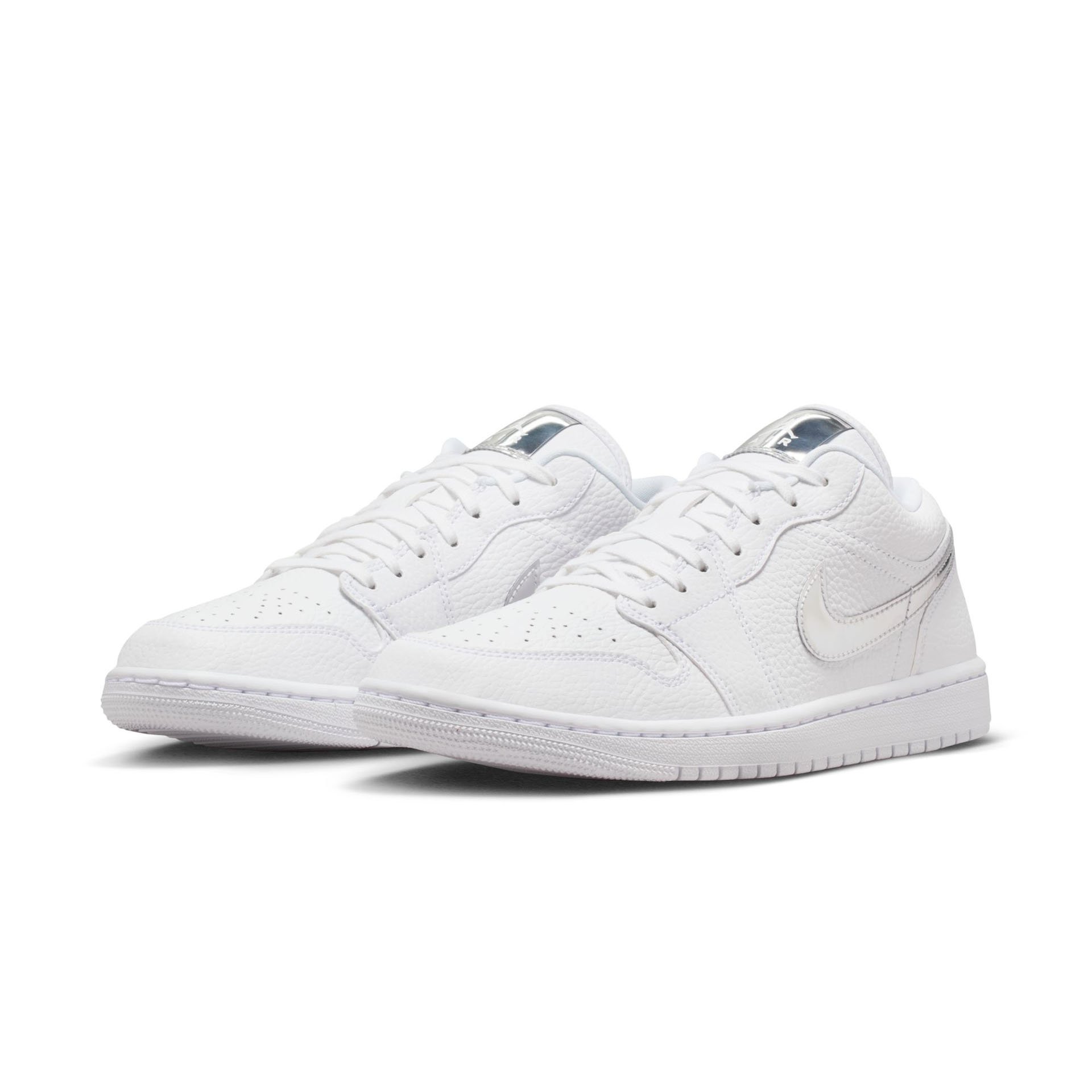 WMNS Air Jordan 1 Low SE "Metallic Silver"