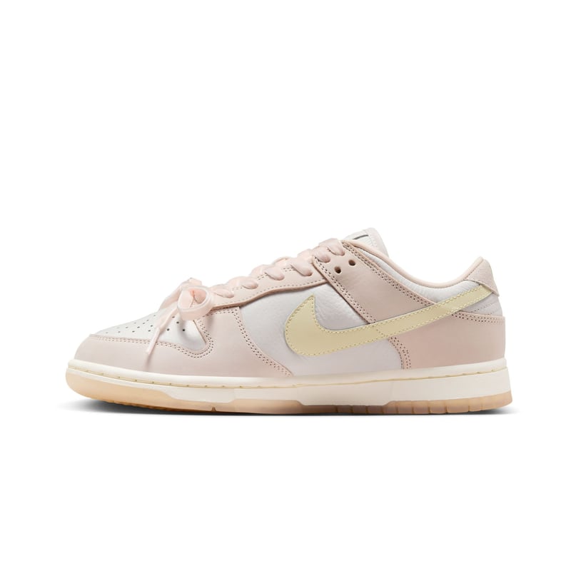WMNS Dunk Low PRM "Light Soft Pink" 2