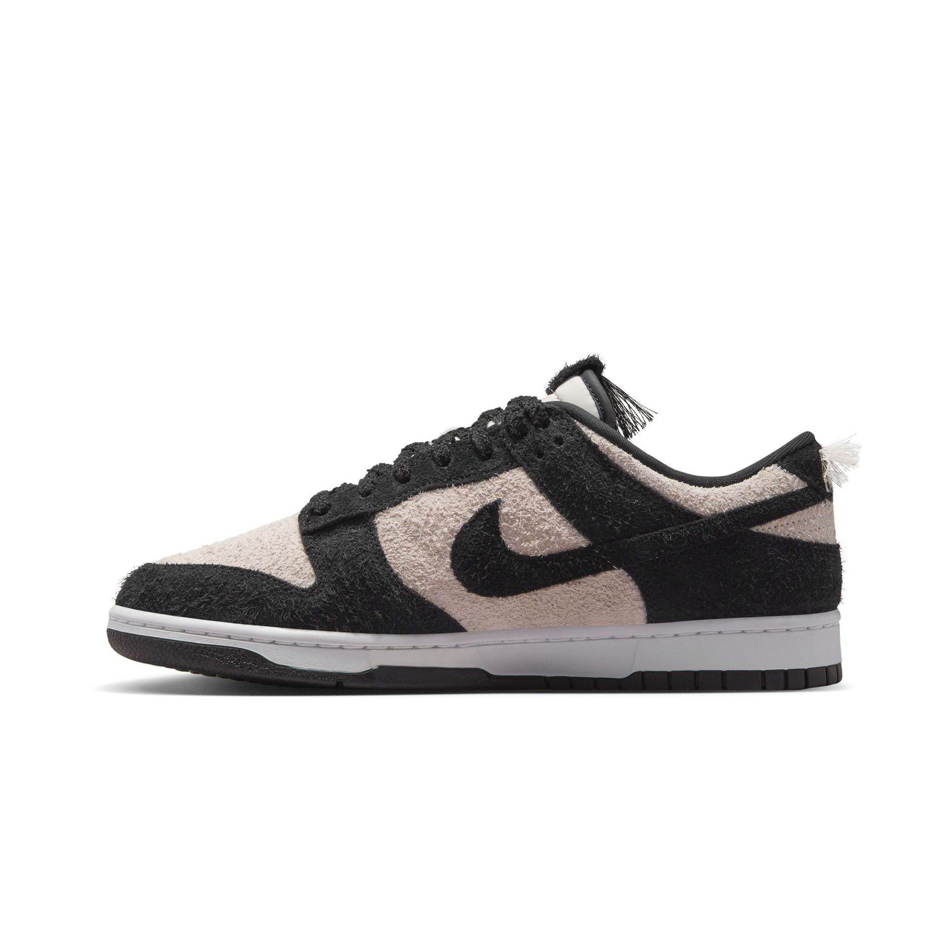 Dunk Low SE "Panda-Monium"