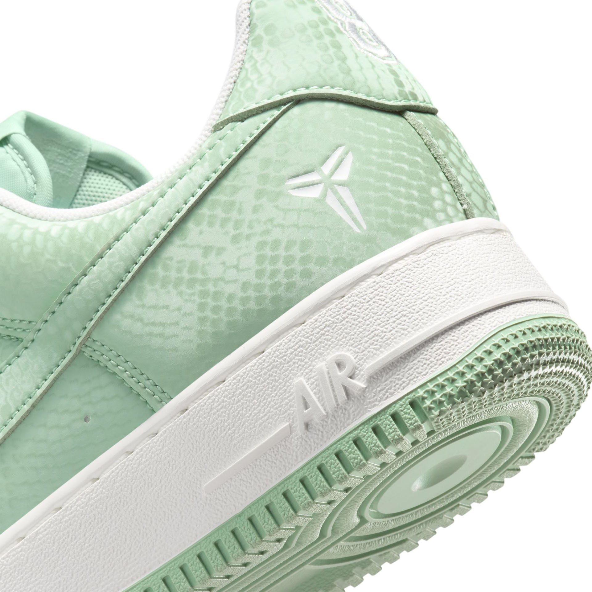 Air Force 1 Low Kobe "Steam"