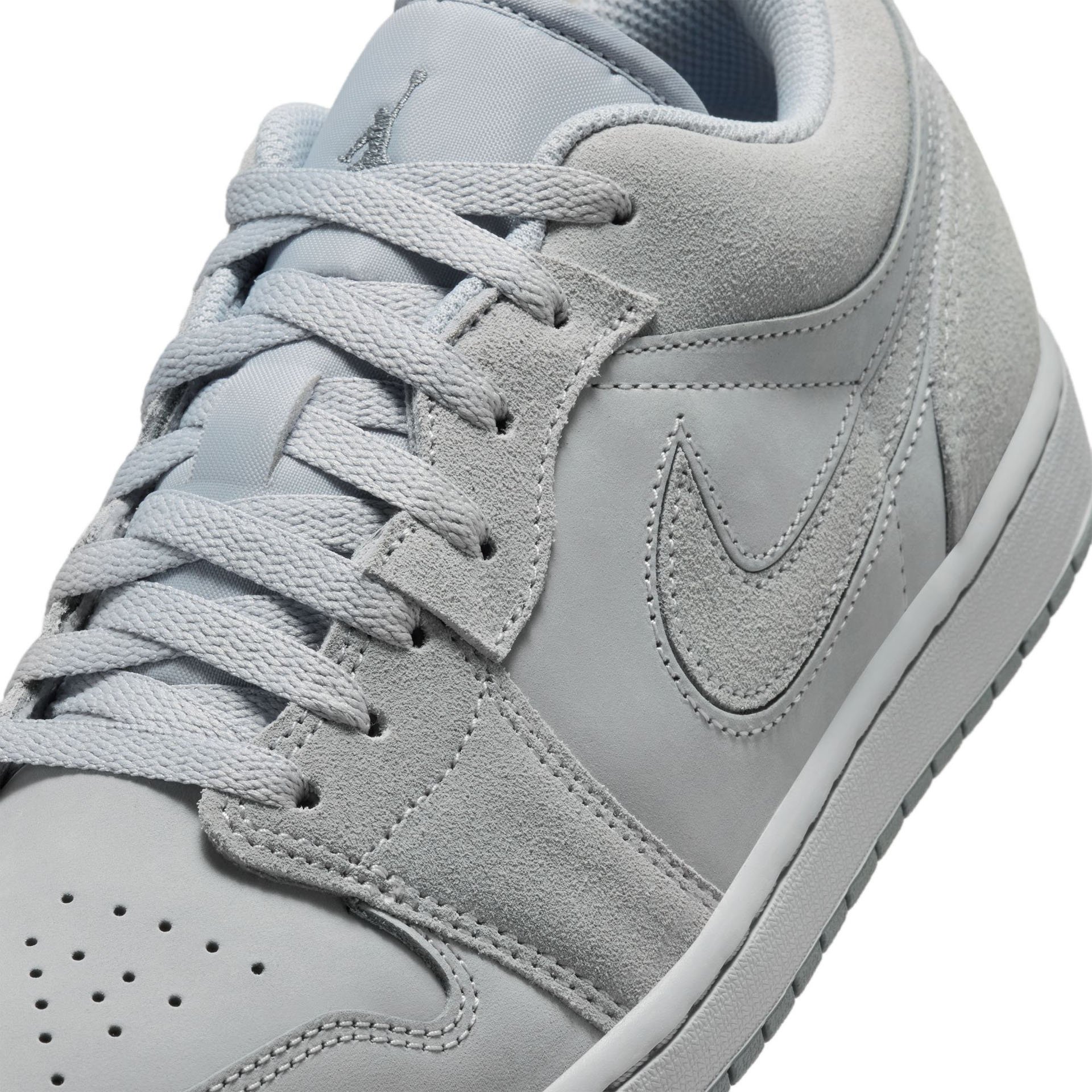 Air Jordan 1 Low SE Craft "Wolf Grey"