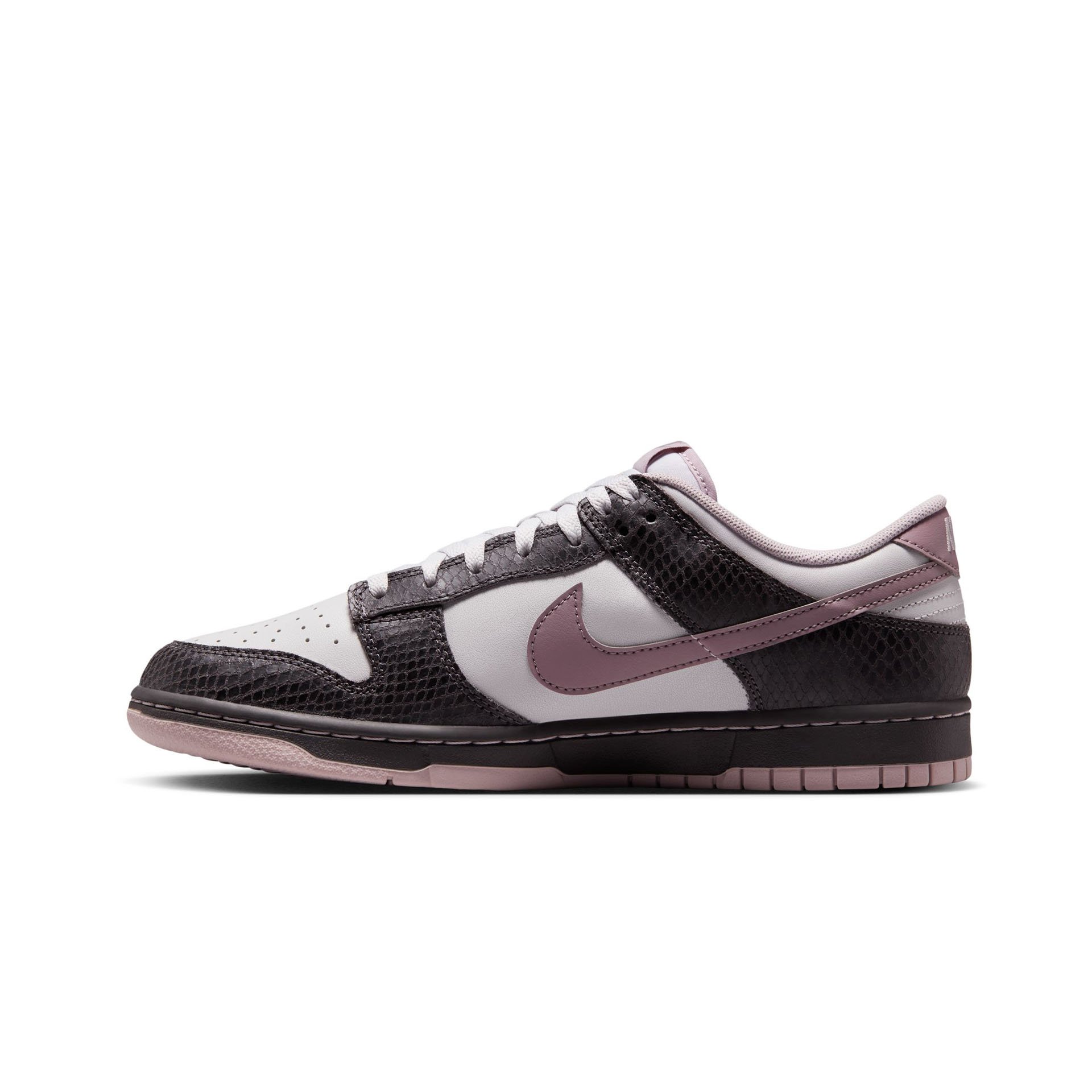 Dunk Low SE "Snakeskin Medium Ash"