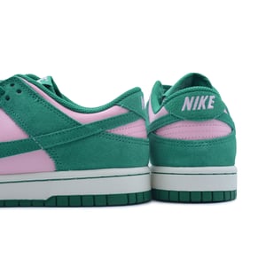 Dunk Low SE "Soft Pink Malachite"
