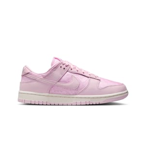 WMNS Dunk Low "Regal Pink"