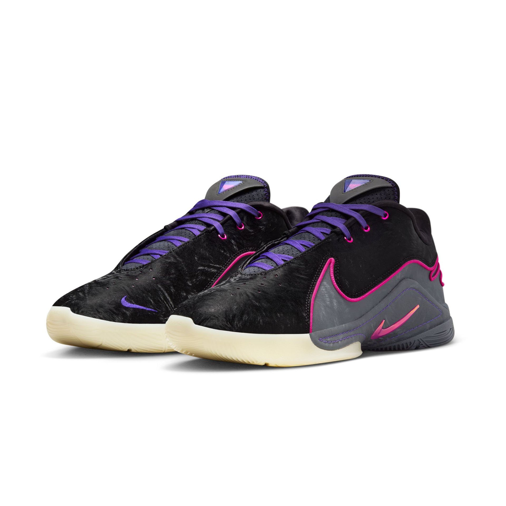LeBron XXII "Tunnel Vision"