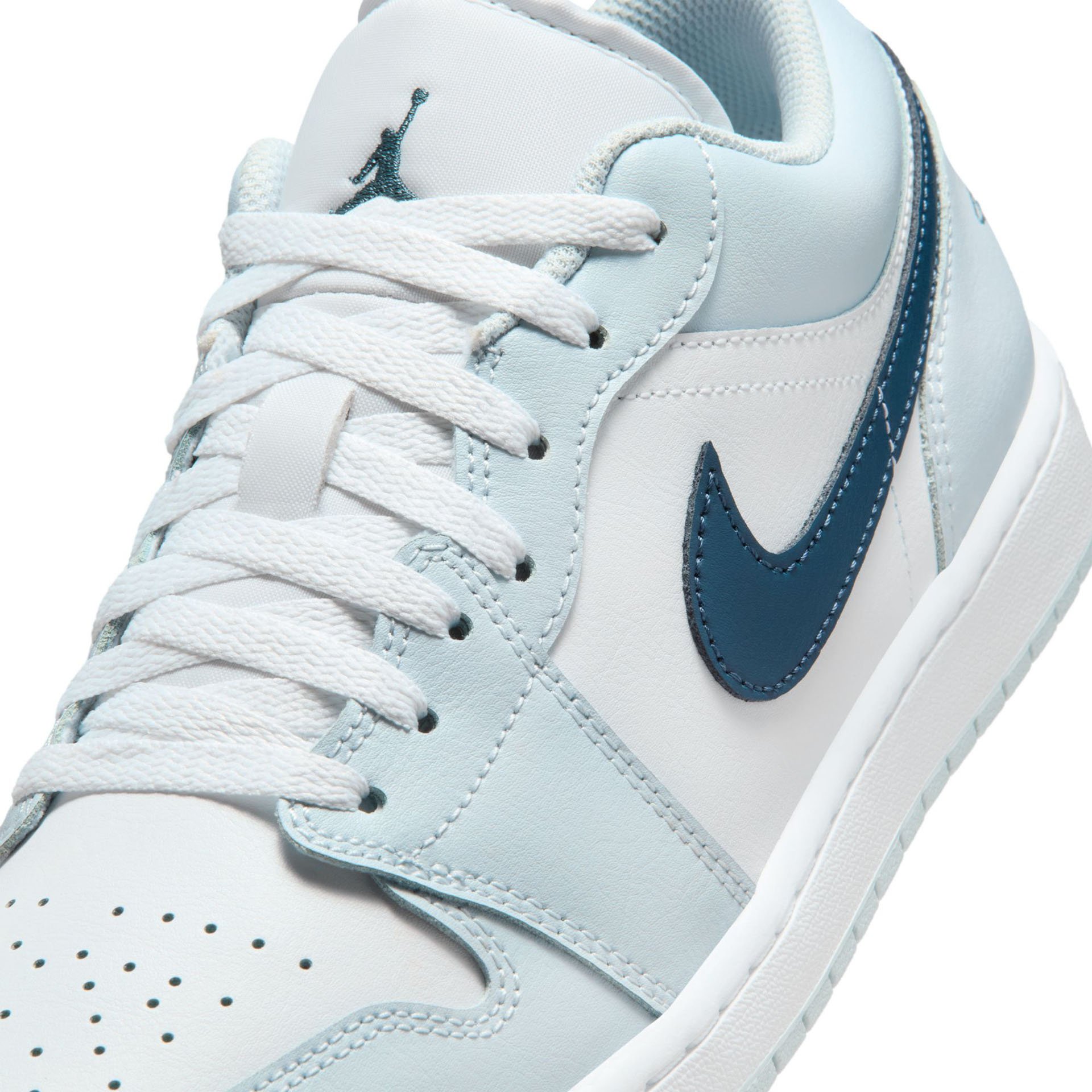 Air Jordan 1 Low "Aura"