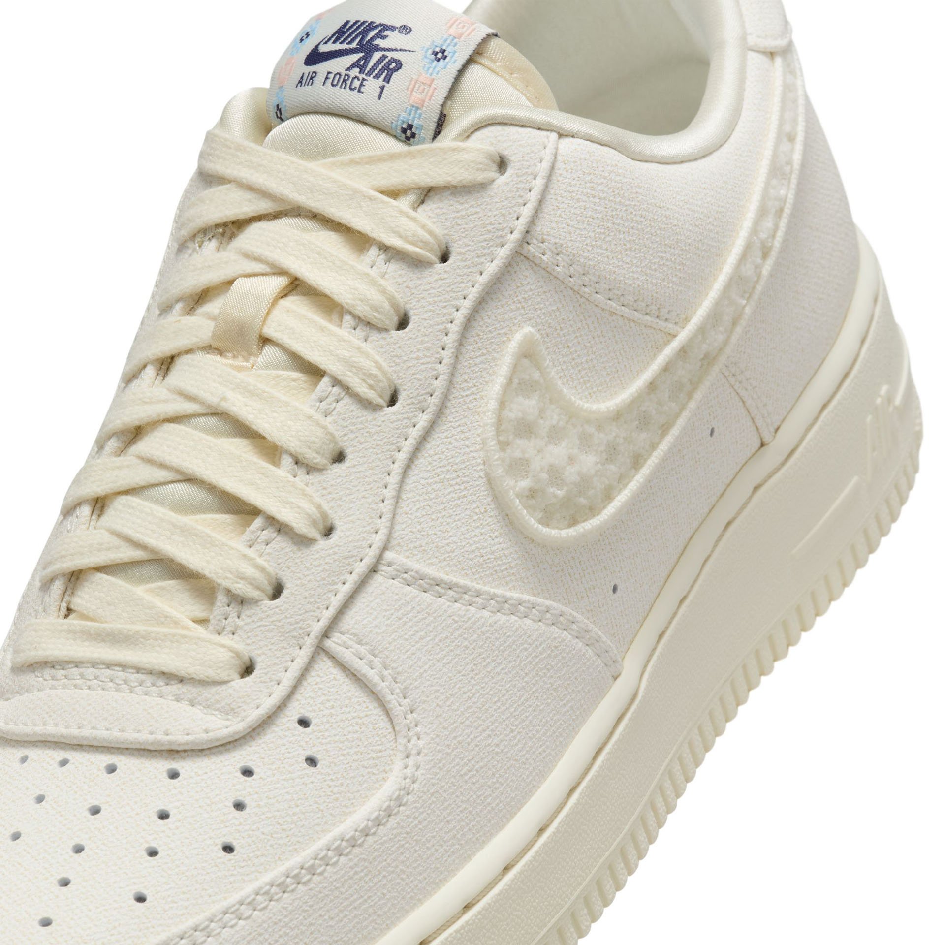 WMNS Air Force 1 '07 LX "Soft Pearl"