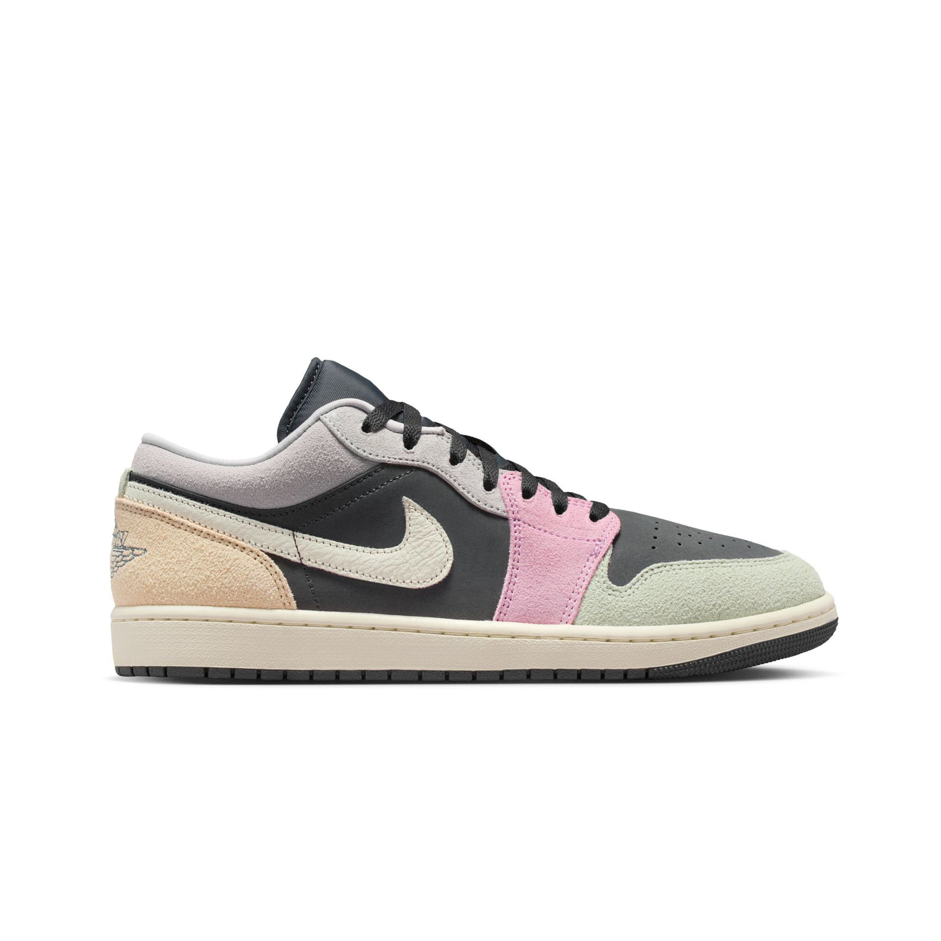 Air Jordan 1 Low SE "Black Pastel"
