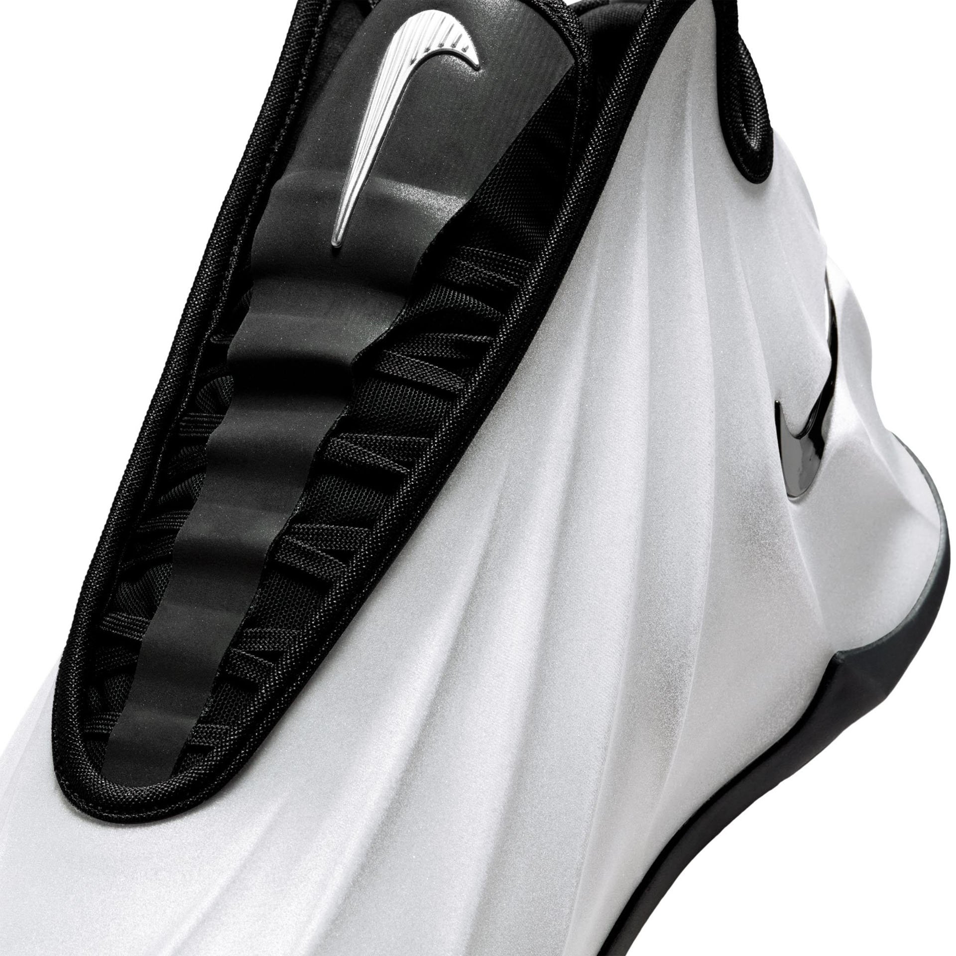 G.T. Future "Metallic Silver"