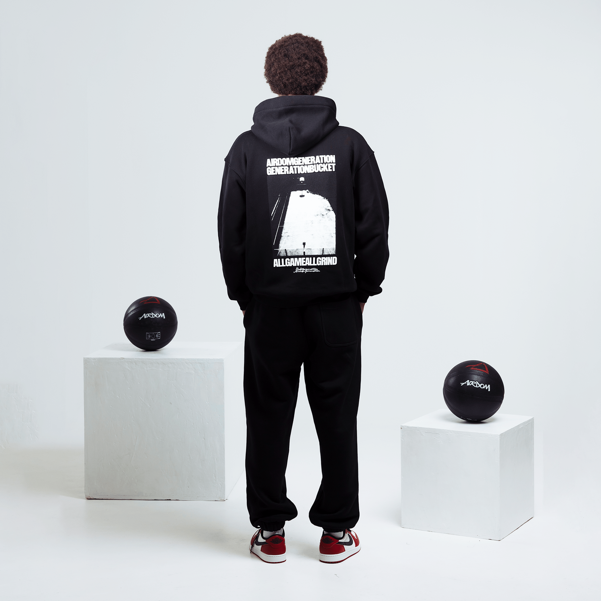 Airdom Court Hoodie "Black"