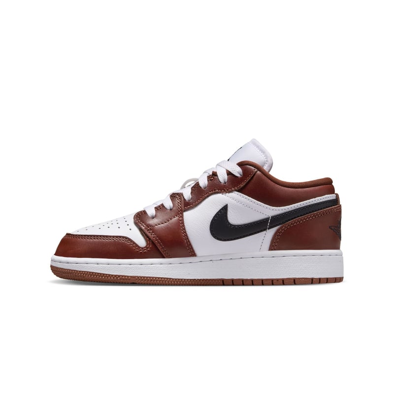 Air Jordan 1 Low SE "Dark Pony" GS 2