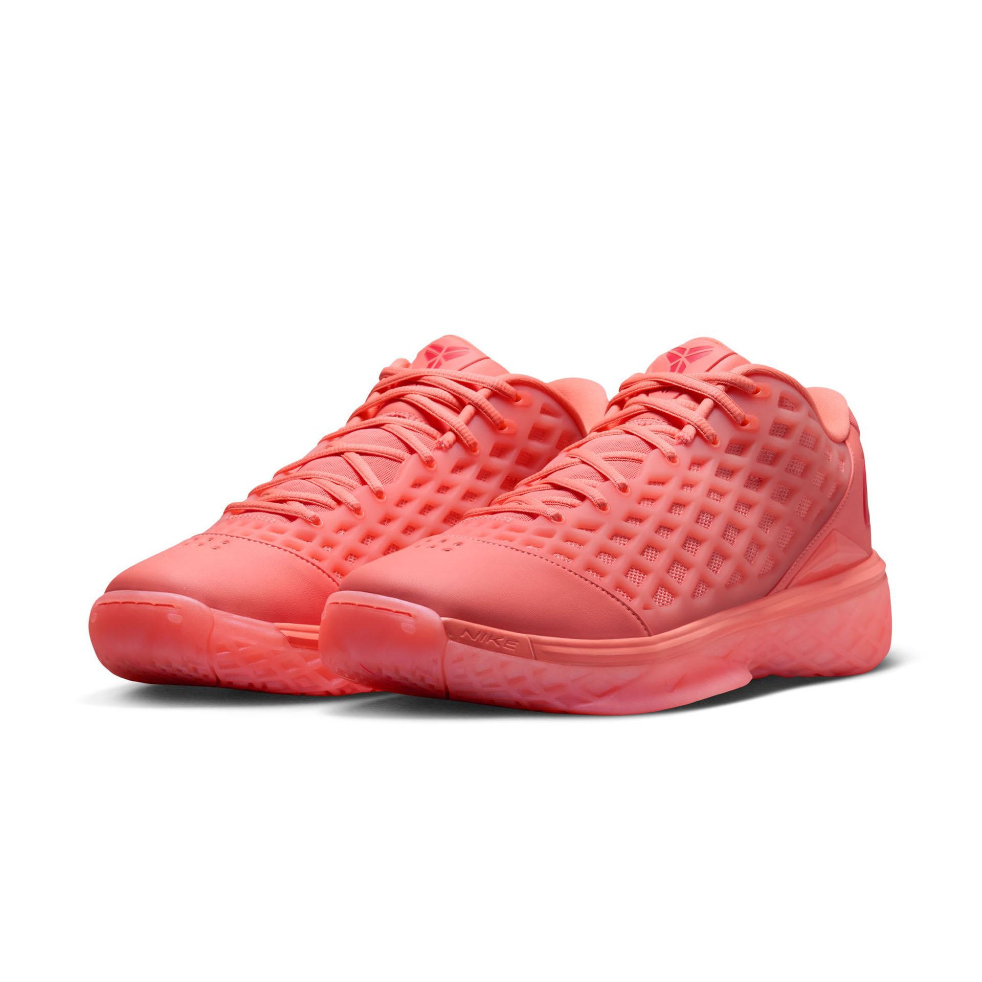 Kobe 3 Low Protro "Atomic Pink"