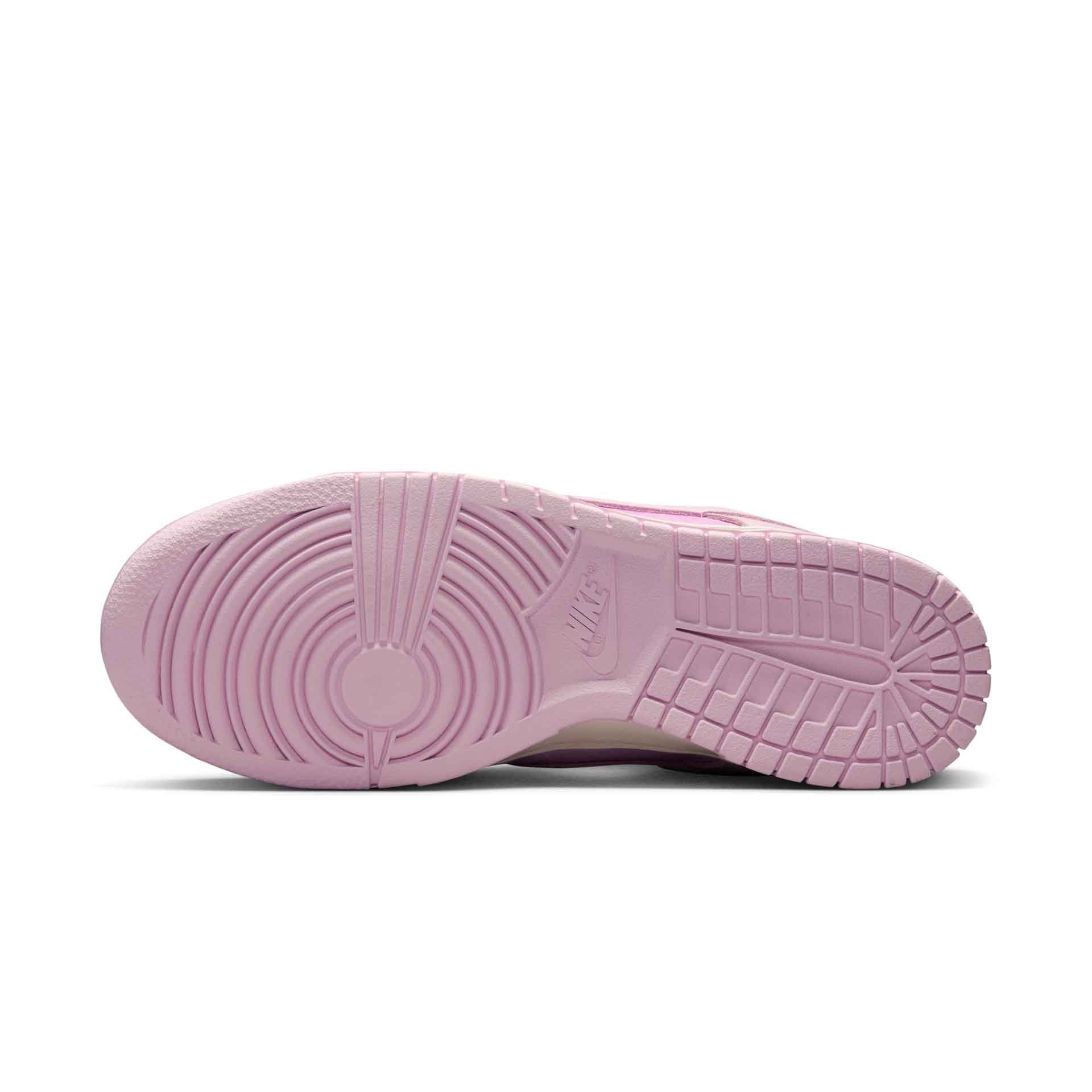 WMNS Dunk Low "Regal Pink"