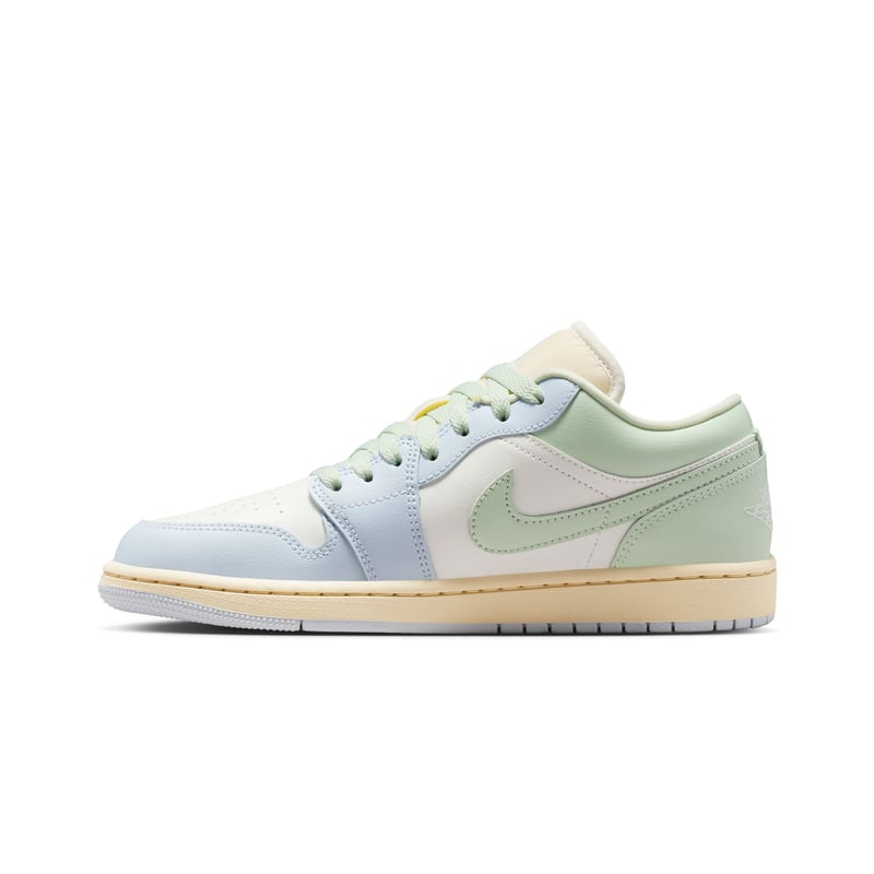 WMNS Air Jordan 1 Low "Jade Aura" 2