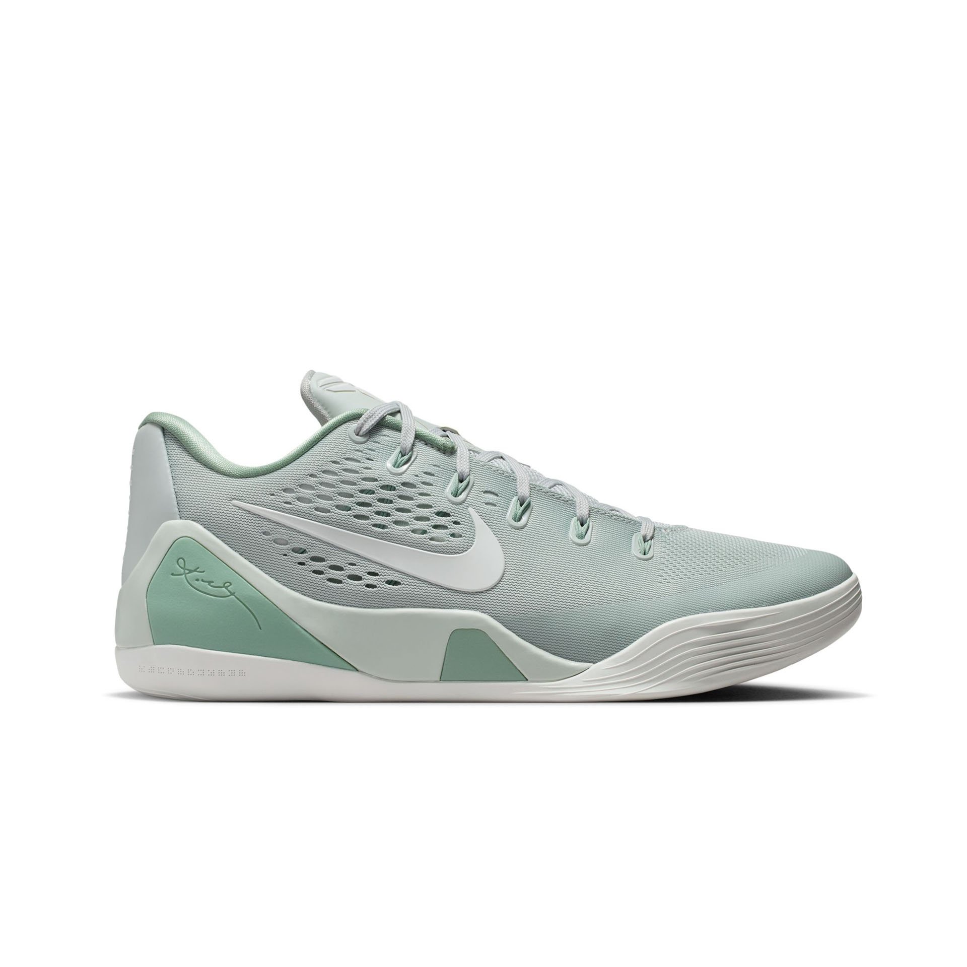 Kobe 9 EM Low Protro "Steam"