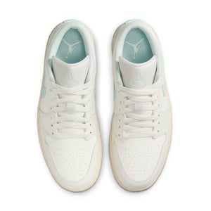 WMNS Air Jordan 1 Low "Igloo"