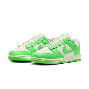 WMNS Dunk Low "Green Strike"