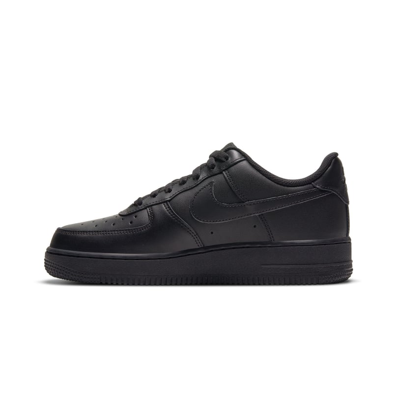 WMNS Air Force 1 '07 "Triple Black" 2