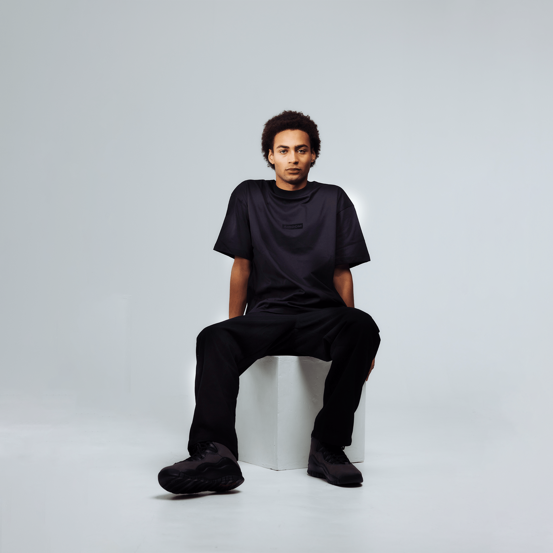 Airdom Mantra Tee "Black"