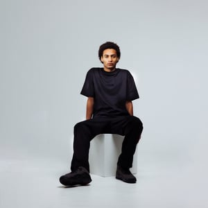 Airdom Mantra Tee "Black"
