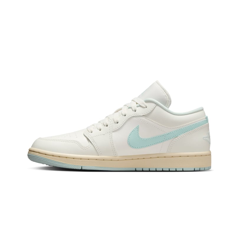 WMNS Air Jordan 1 Low "Igloo" 2