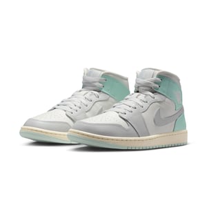 WMNS Air Jordan 1 Mid "Igloo"