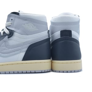 WMNS Air Jordan 1 MM High "Neutral Grey"