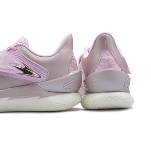 Curry Fox 1 "Reign Rose"