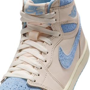 WMNS Air Jordan 1 Hi OG "Psychic Blue"
