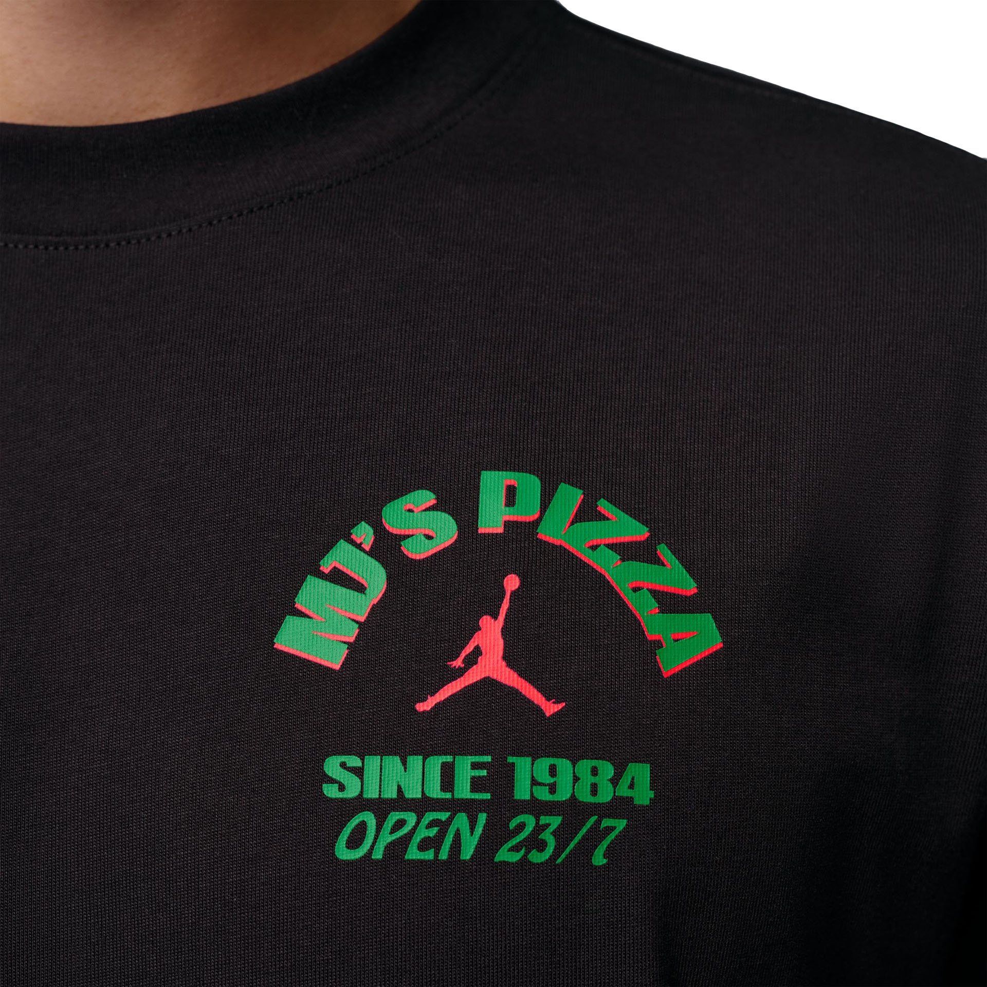 Pizza GFX Tee "Black"
