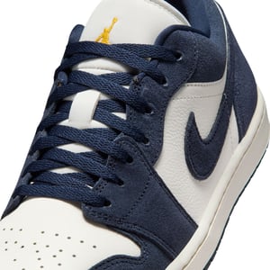 Air Jordan 1 Low SE "Obsidian"