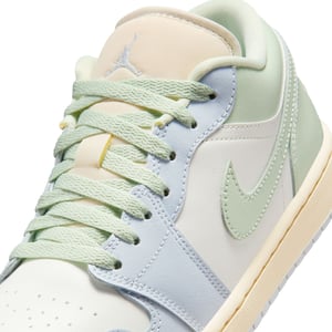 WMNS Air Jordan 1 Low "Jade Aura"