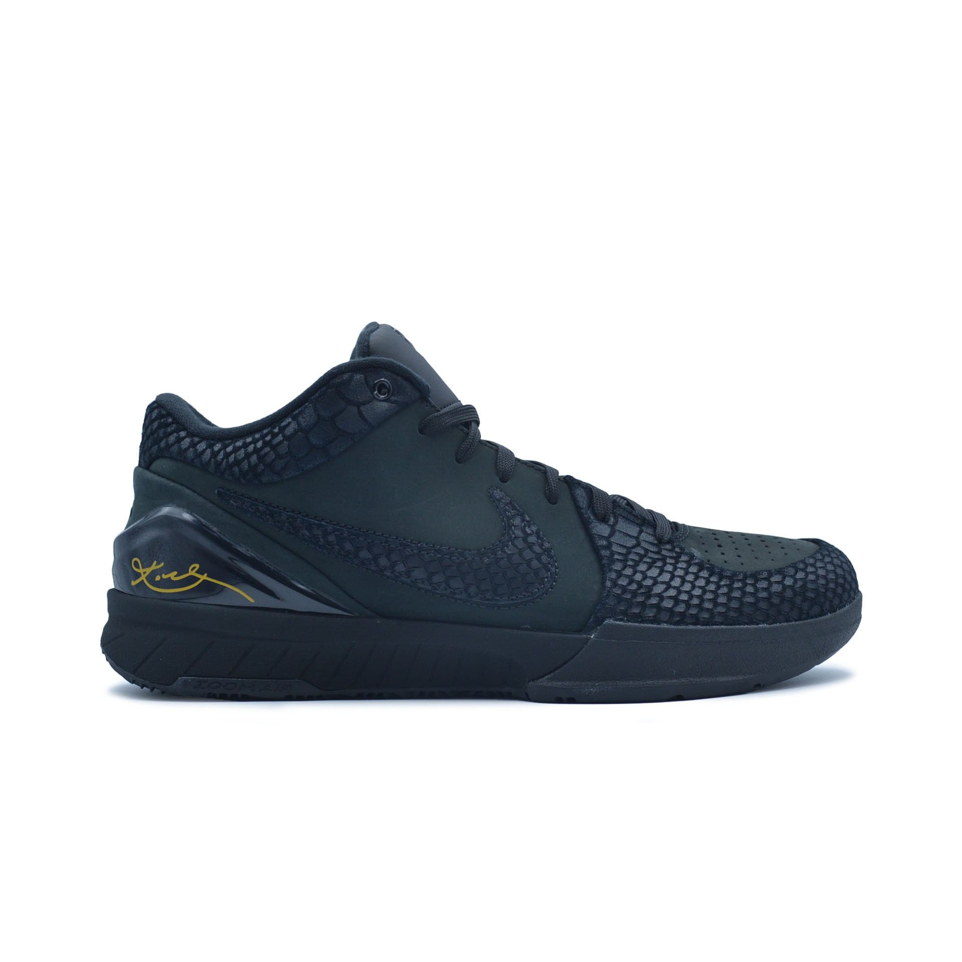 Kobe 4 "Black Mamba"