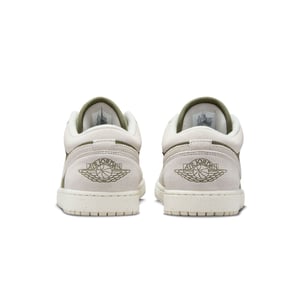 Air Jordan 1 Low SE "Medium Olive"