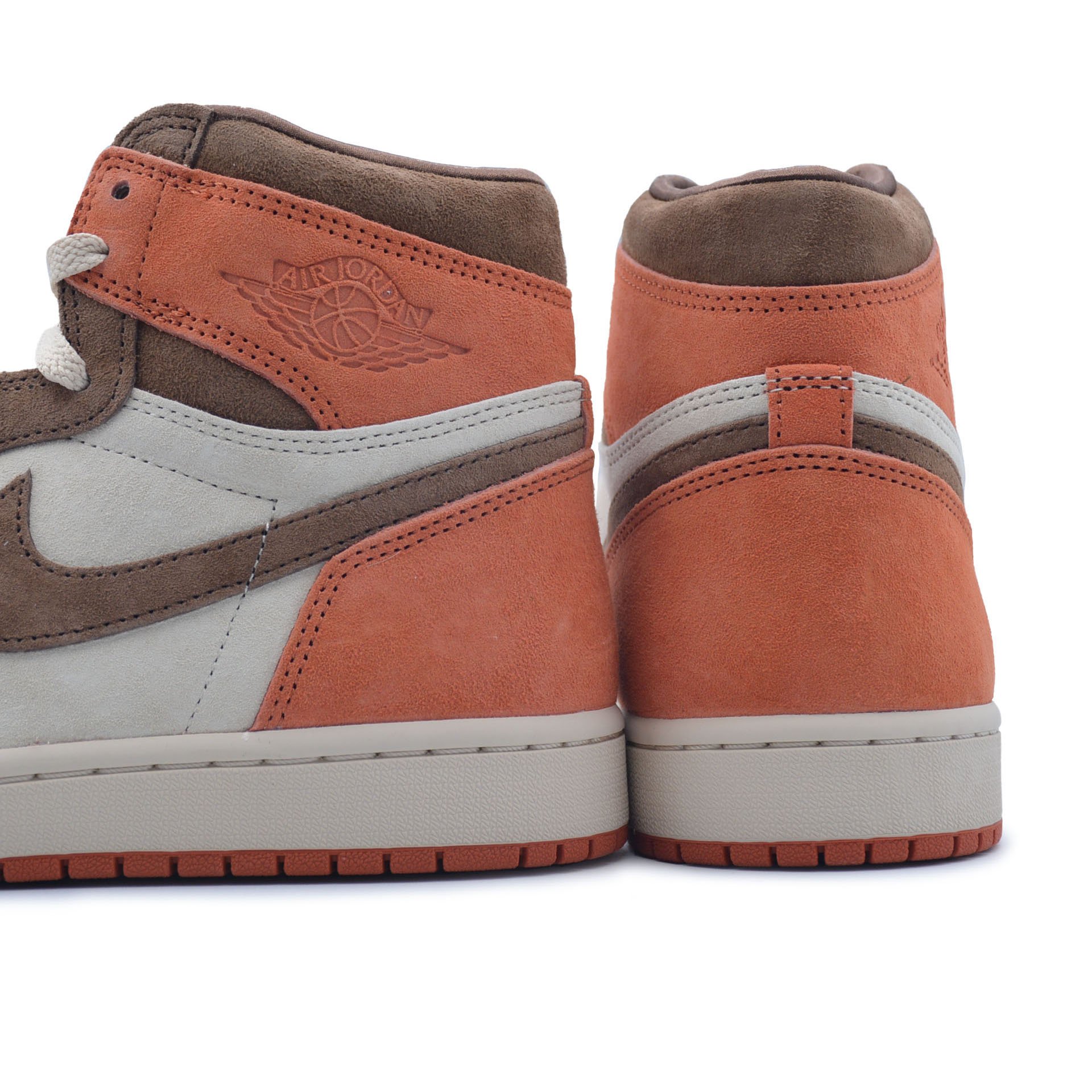 WMNS Air Jordan 1 Hi OG SP "Dusted Clay"