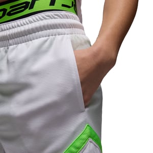 WMNS Diamond Short "Electric Green"